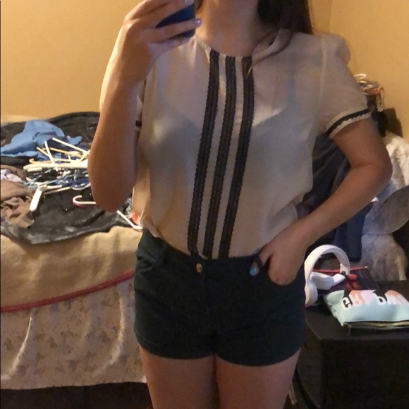 Blouse - Picture 2 of 4